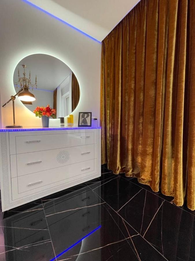 1 Room 65M2 Center Of Obolon Near River Side. Київ Екстер'єр фото